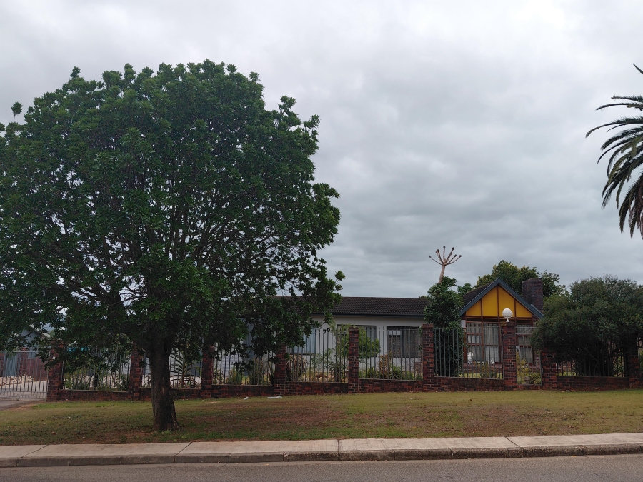 4 Bedroom Property for Sale in Vanes Estate Eastern Cape